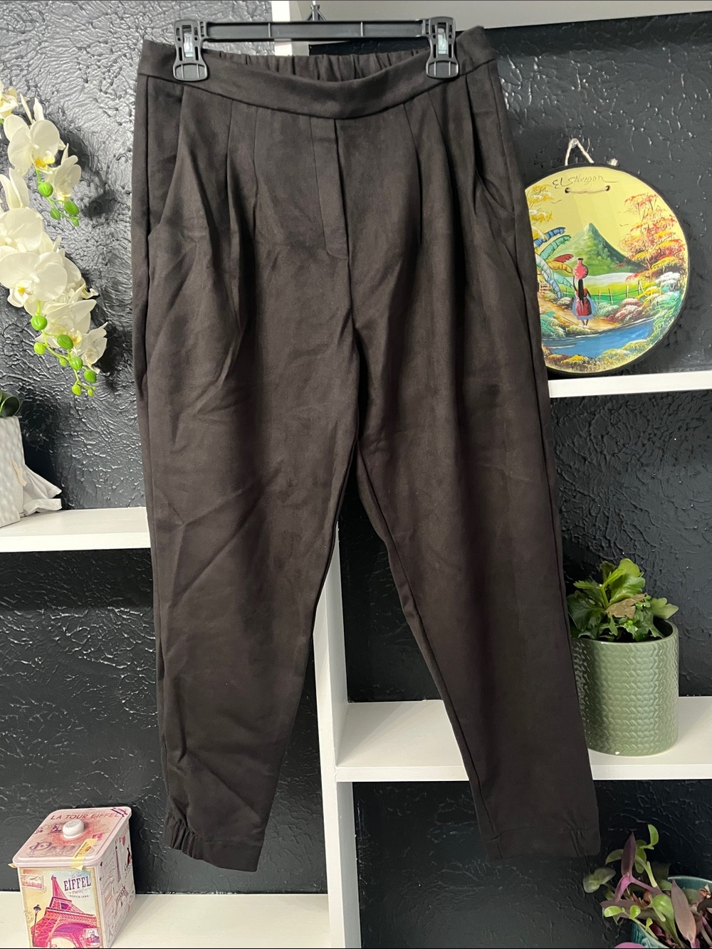 Women's Black Suede Pleated Tapered Trousers